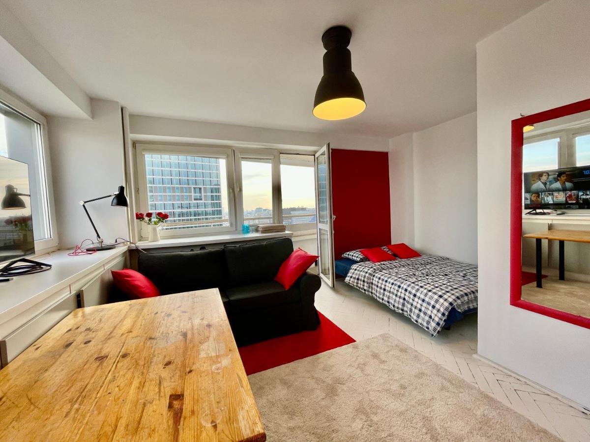 Sawa 3 Metro X2 Fast Wifi 50'Tv Netflx Hbo Appletv+ Amazontv Apartment Warsaw Exterior photo